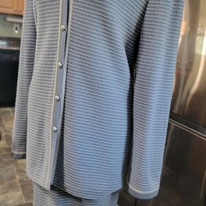 St John Gray Textured Button-Up Jacket and Skirt Set